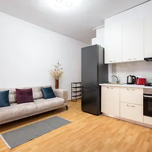 Steps2 Old Town & Metro - Heart Of History Apartment Bucharest