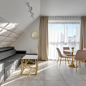 Apartment Granaria Prime Location By The River, Danzig